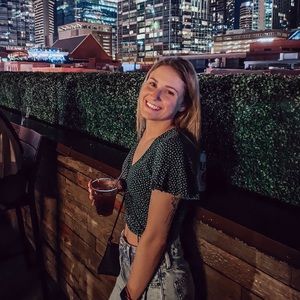 Meet your Posher, Alyssa